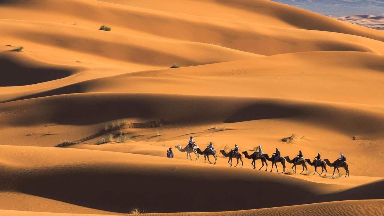 Bivouac Le Petit Prince Merzouga Bagian luar foto