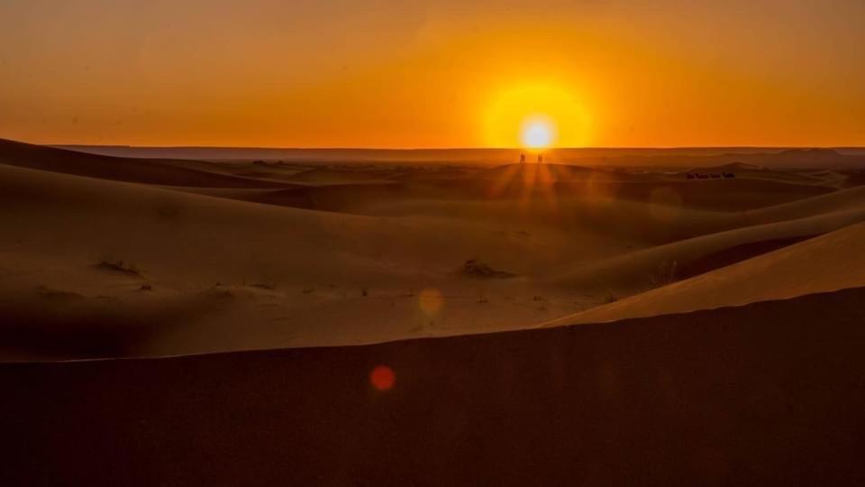 Bivouac Le Petit Prince Merzouga Bagian luar foto