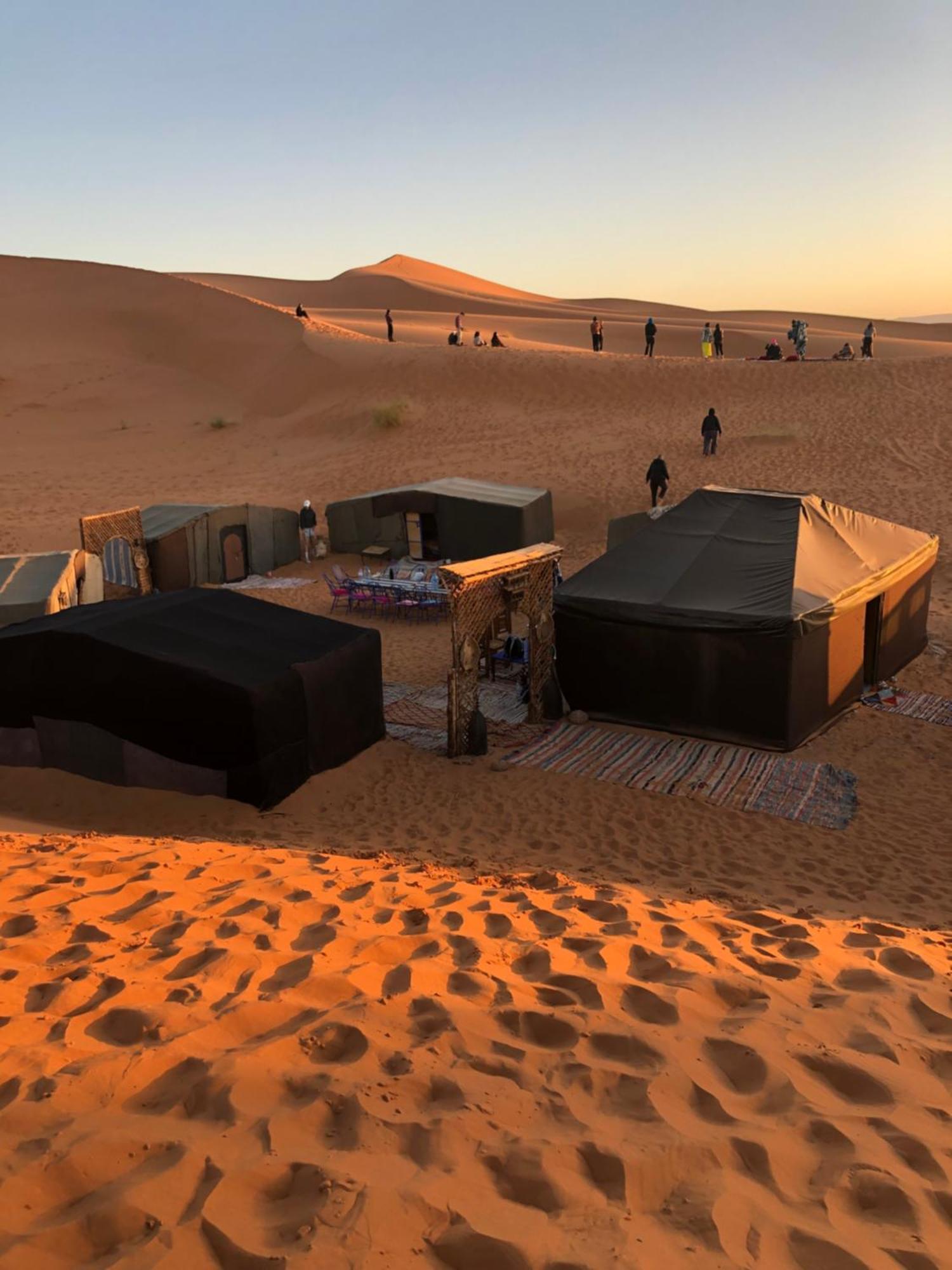 Bivouac Le Petit Prince Merzouga Bagian luar foto